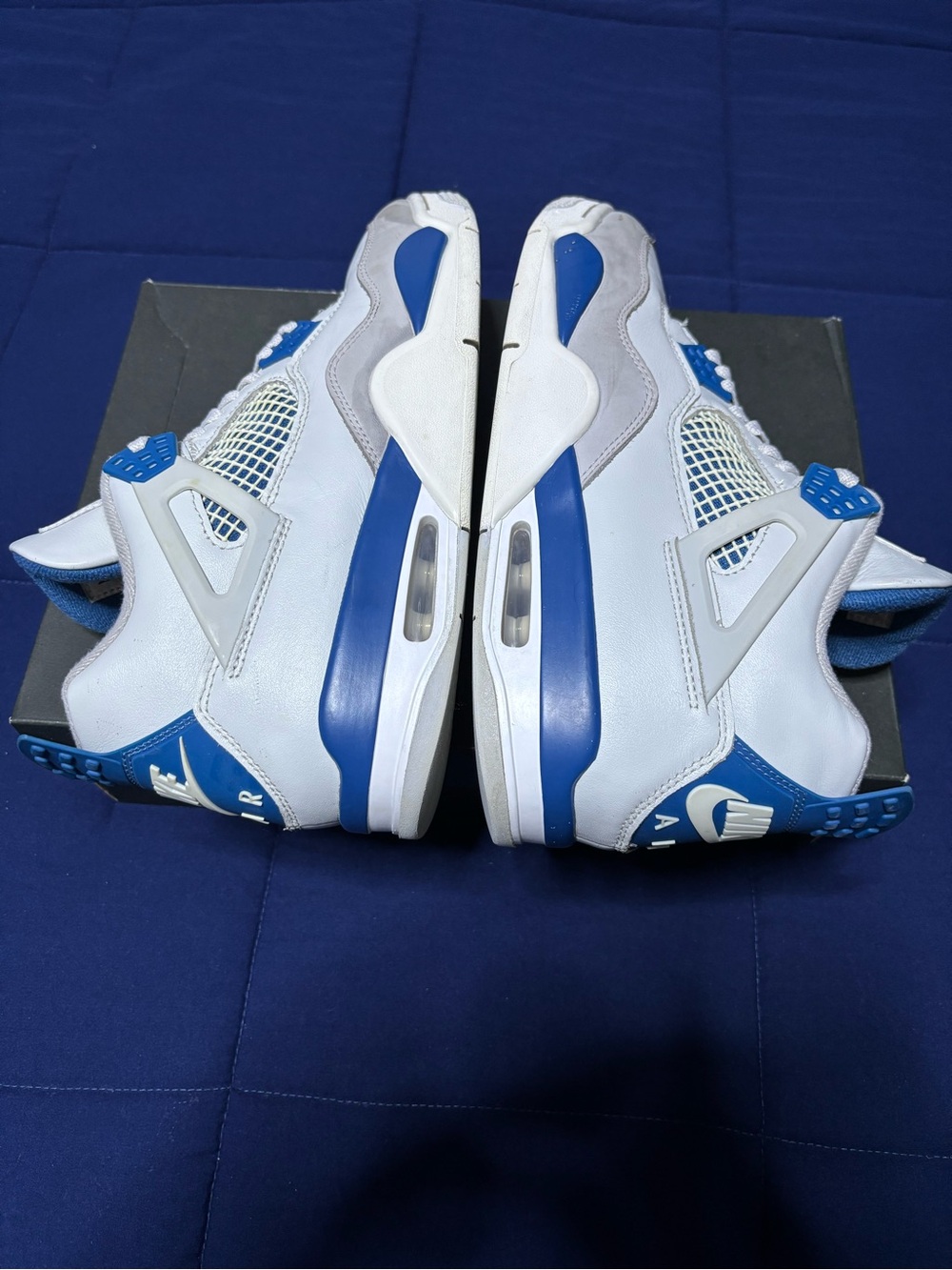 Jordan 4 Retro Military Blue 2024 Size 9.5 - Picture 2 of 8
